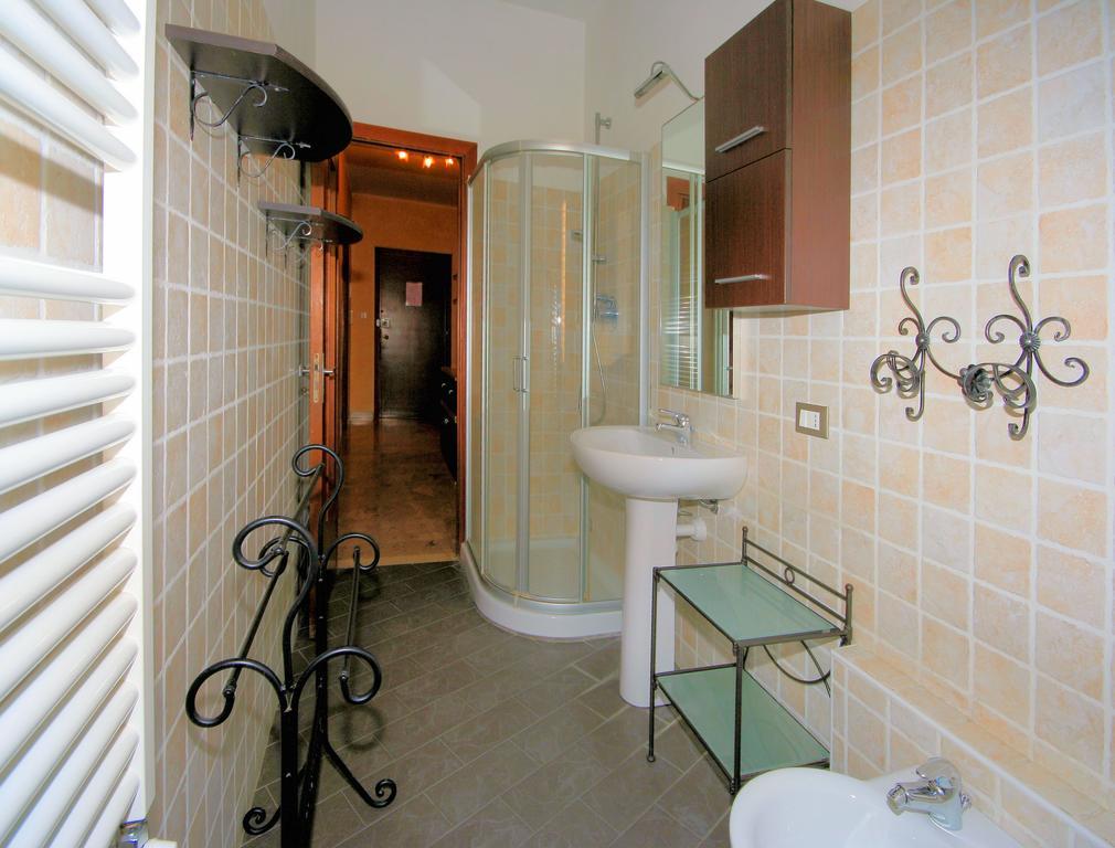 Aria Di Mare Apartment Borghetto Santo Spirito Luaran gambar